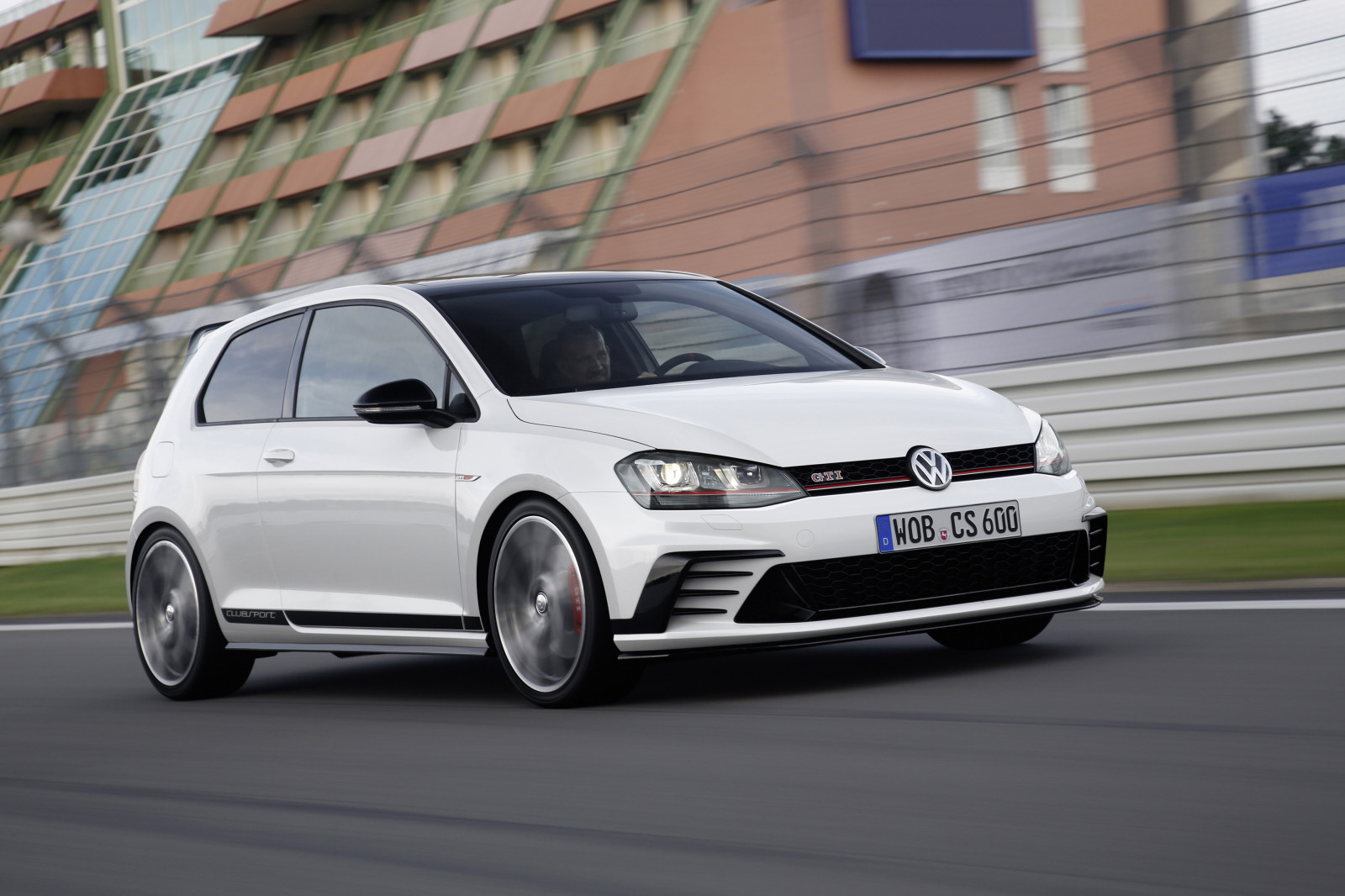 bil, køretøj, Volkswagen, Volkswagen Golf, Volkswagen Golf Mk5, netcarshow, netcar, bil billeder, bil foto, 2017, hjul, Golf VI GTI Clubsport Edition 40, jord køretøj, bildesign, automotive exterior, bil make, familie bil, kofanger, kompakt bil, bybil, hatchback, volkswagen GTI, Volkswagen Golf Mk6, volkswagen polo gti, Volkswagen Polo Mk5