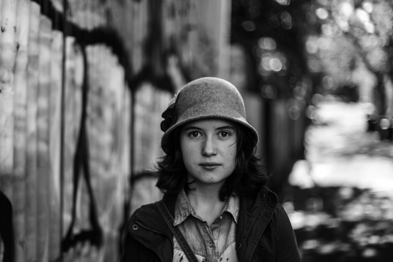 tvář, lidé, bílý, Černá, černobílý, portrét, ulice, brýle, čepice, fotografování, Fotoaparát, Kánon, móda, vlasy, bokeh, objektiv, Osoba, světlo, Černý a bílý, canon5dmarkii, označit, dívka, fotografie, tváře, markii, momentka, Mark2, Černý a bílý, monochromatické fotografování, portrétní fotografie, Film noir