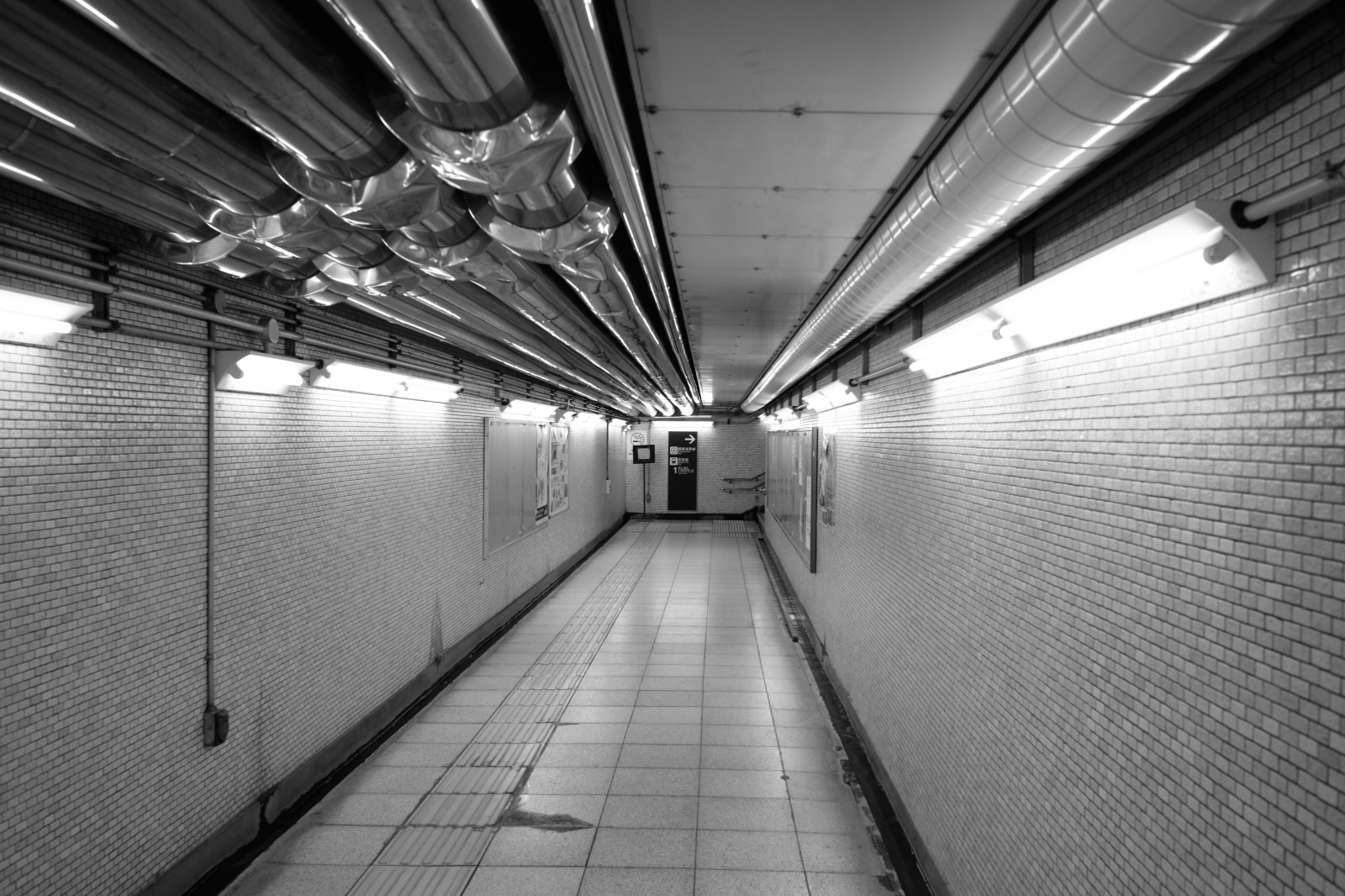bílý, Černá, černobílý, symetrie, tunel, metro, doprava, Leica, Tokio, infrastruktura, M, rychlá přeprava, světlo, tělesné, čára, hala, typ240, ELMARIT, elmarit12828, 44ko44or44oe44oq44o8coodia, Sengakuji, Černý a bílý, monochromatické fotografování, veřejná doprava, stanice metra