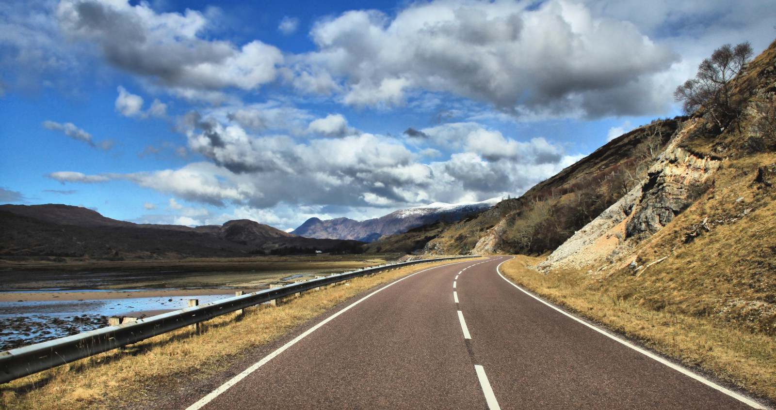 krajina, hory, kopec, silnice, mraky, Skotsko, pobřeží, údolí, horský průsmyk, Evropa, Dálnice, plošina, infrastruktura, mrak, hora, jezero, venkov, horských reliéf, pohoří, road trip, Dálnice