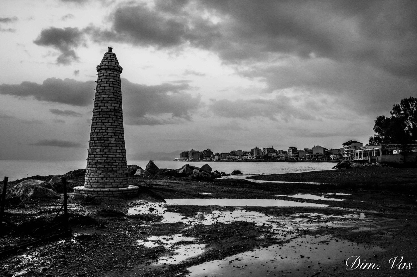 krajina, světla, bílý, Černá, černobílý, moře, voda, pobřeží, odraz, nebe, kameny, déšť, fotografování, mraky, bláto, večer, věž, pobřeží, maják, Šedá, horizont, skály, Řecko, Nikon, mrak, strom, pobřeží, D7100, Černý a bílý, monochromatické fotografování, meteorologický jev, vlhkost, stock photography