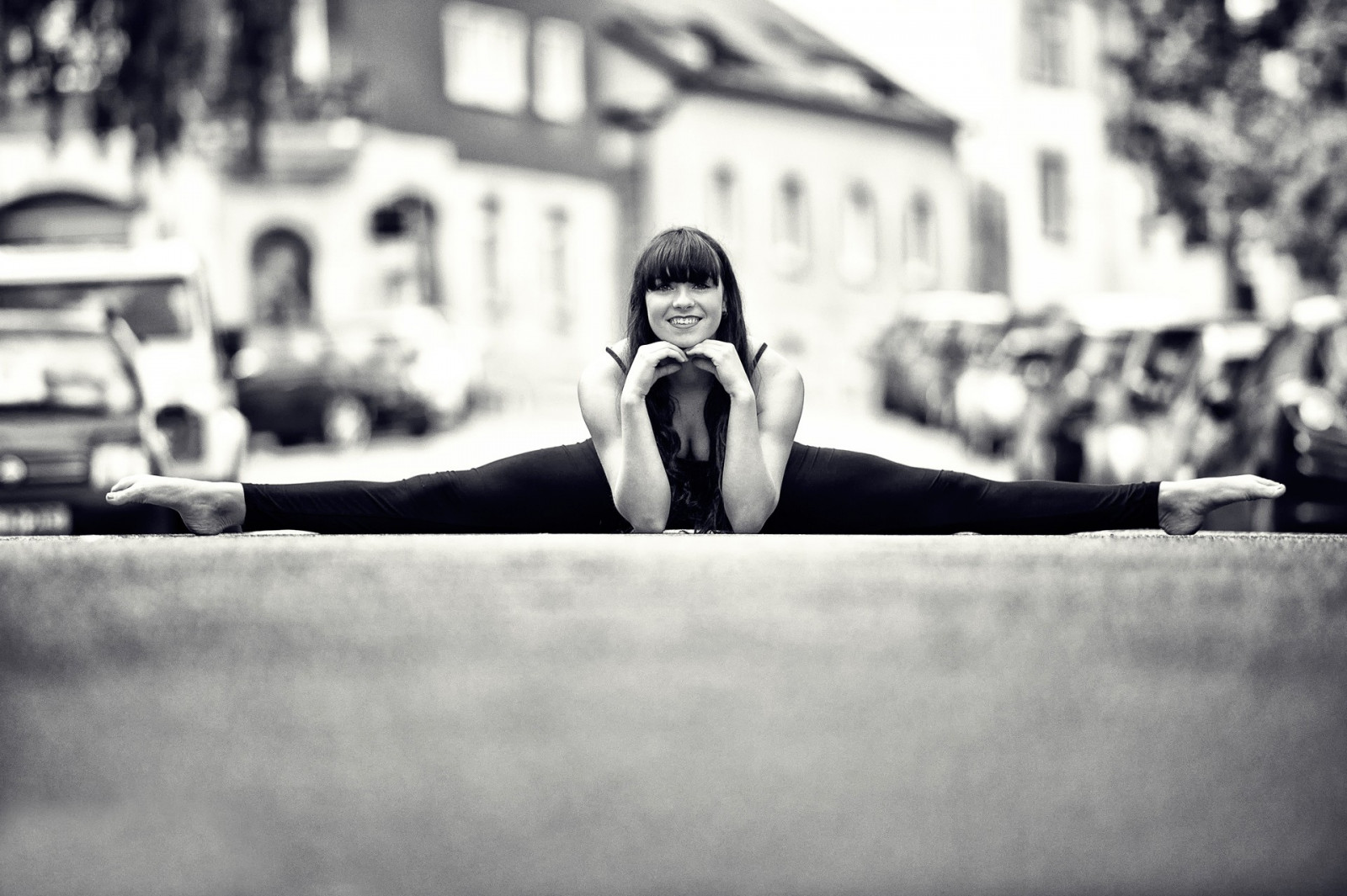 Wallpaper street, emotion, splits, flexible, photograph, black and