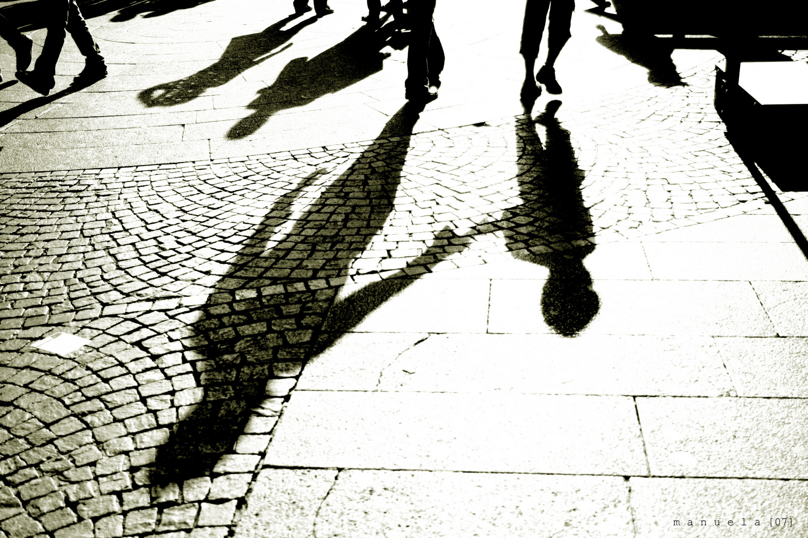 Černá, černobílý, voda, městský, stín, vzor, 2007, strom, děti, Černá bílá, čára, gente, bwdreams, střevíc, biancoenero, urbano, mld, karetní hra, Černý a bílý, monochromatické fotografování, canoneos350d, blancinegre, obliquemind, obliquamente, Eos350d, Bwemotions, Mangiu, Avventuremilanesi, Manuelamontanarelli, visual arts, human behavior