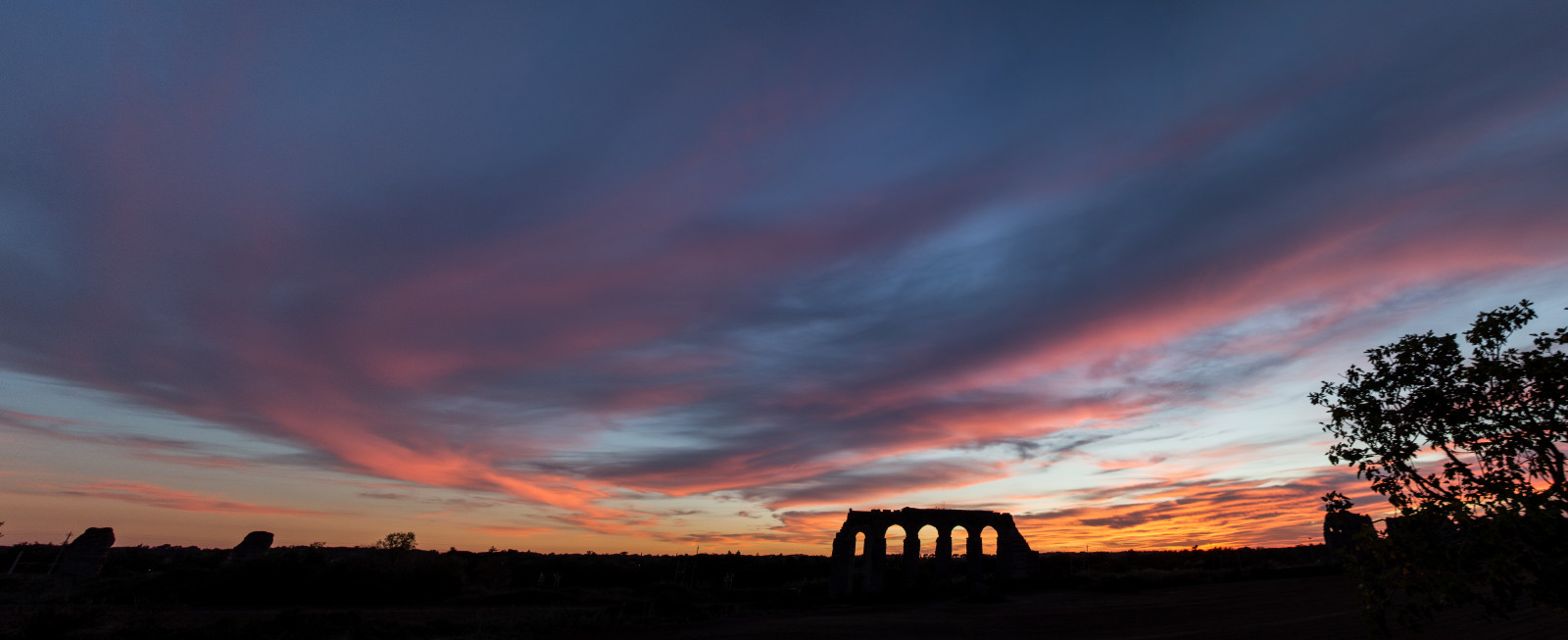 roma, Řím, západ slunce, Tramonto, ohromující, mraky, Impero, říše, zřícenina, Rovine, krajina, silueta, Kánon, Caono6d, manfrotto, barvy, nebe, tvary, sfumature, park, parco, Acquedotti, akvadukt