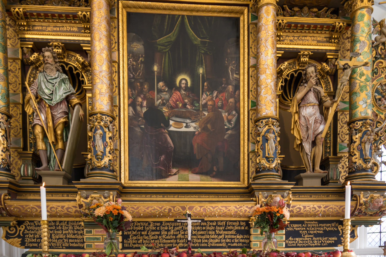 tempel, kirke, religion, kapel, Alter, Malm, kyrka, basilika, sanktpetrikyrka, altertavle, altartavla, udskæring, oldtidshistorie, sted for tilbedelse, hinduistisk tempel