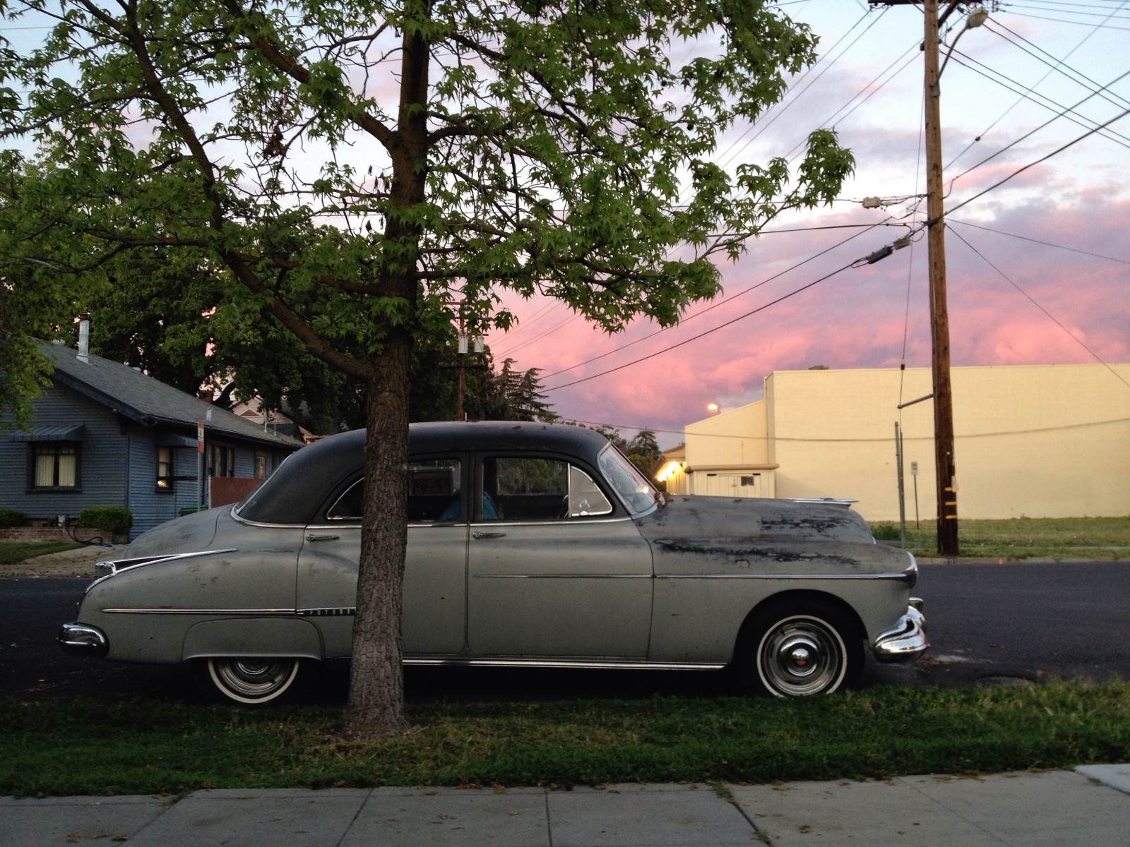 auto, ulice, město, růžový, západ slunce, klasický, krása, auto, mraky, vinobraní, krajina, design, Soumrak, parkoviště, vzpomínky, sen, scénický, stroj, chodník, chróm, horká kola, Budoucnost, raketa, zaparkoval, blednutí, 88, Stockton, 1950, zpět do budoucnosti, patina, Oldsmobile, Timewarp, midcentury, vesmírný věk, Nieghborhood, Příjemný, Frozenintime, aerodynamický, Nostagii, Futuramic