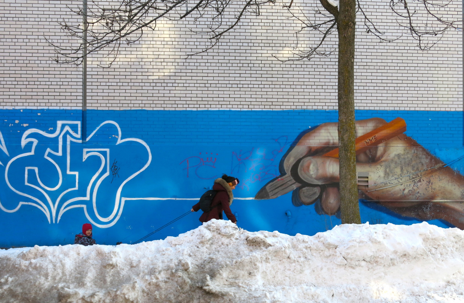 เมือง, ถนน, เมือง, หิมะ, ฤดูหนาว, ผนัง, อิฐ, สีน้ำเงิน, Canon, แคนาดา, กราฟฟิตี, ศิลปะบนท้องถนน, มอนทรีออล, สกปรก, ควิเบก, การแช่แข็ง, ภาพจิตรกรรมฝาผนัง, neige, แม่, ดินสอสี, ศิลปะ, G15, ต้นไม้, ผู้หญิง, บรรทัด, mur, hiver, วิลล์, Urbain, อารเบีย, ร่อง, ขาย, femme, ตรงไปตรงมา, สัตว์ป่า, briques, Murale, Ligne, ดินสอ, เพียง, ฝึกงาน