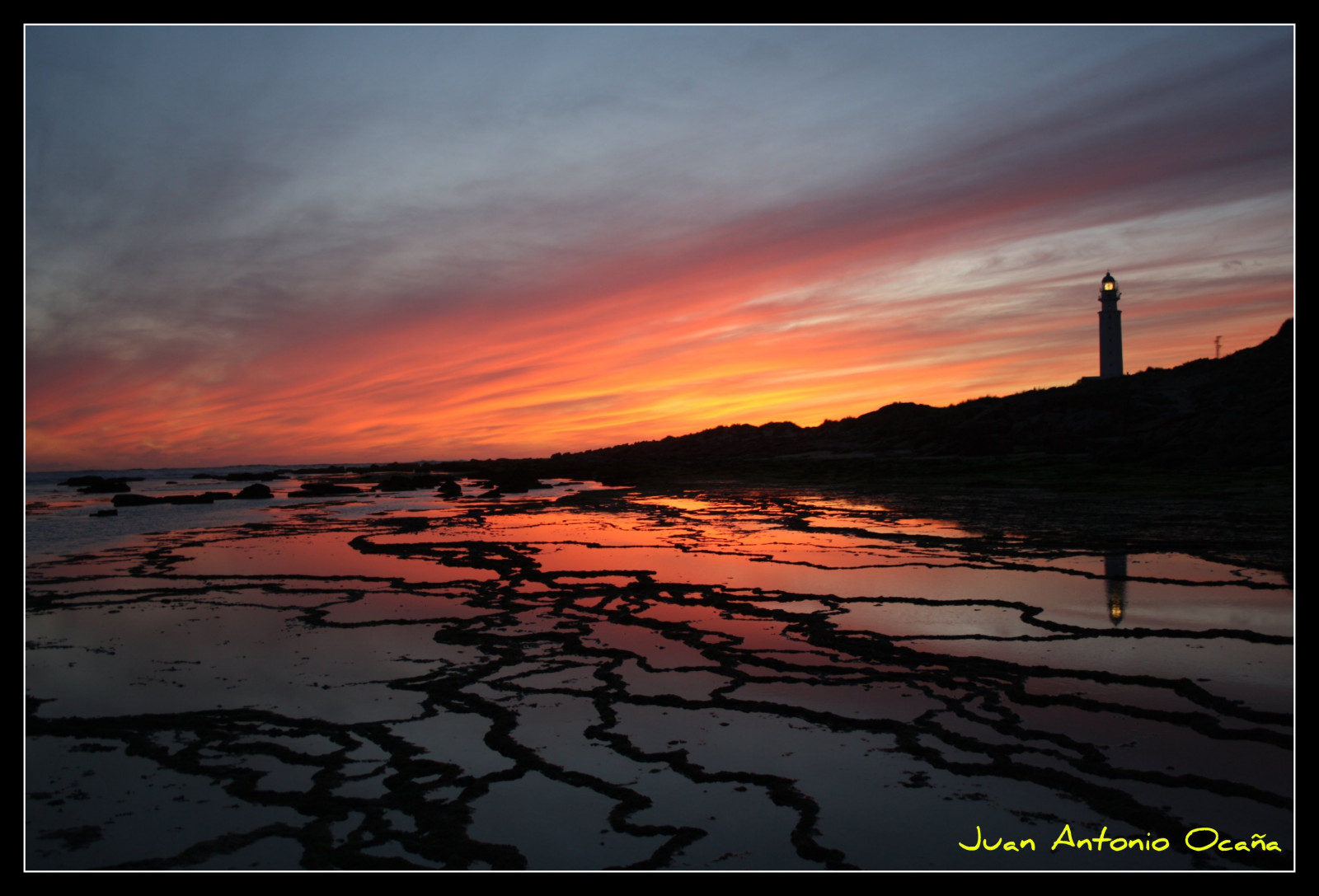 paesaggio, tramonto, mare, acqua, puntellare, riflessione, cielo, Alba, calma, sera, mattina, Sole, orizzonte, atmosfera, crepuscolo, Sol, nube, alba, mygearandme, cielo, nubes, playa, atardecer, Cadice, mygearandmepremium, mygearandmebronze, mygearandmesilver, mygearandmegold, trafalgar, lago, roca, ultimi bagliori, cielo rosso al mattino, estrechodegibraltar, barbate, cabotrafalgar, Farodetrafalgar, Cabodetrafalgar