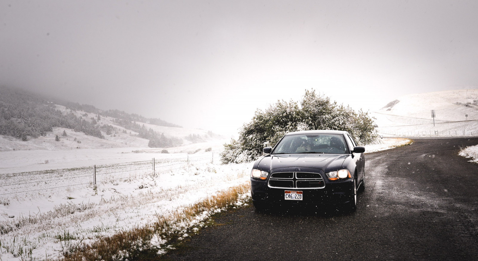 strada, blu, inverno, Stati Uniti d'America, la neve, tempesta, auto, campagna, Nikon, Montana, viaggio su strada, Schivare, sulla strada, Livingston, Dodge Charger, 2014, D610, etatsunis