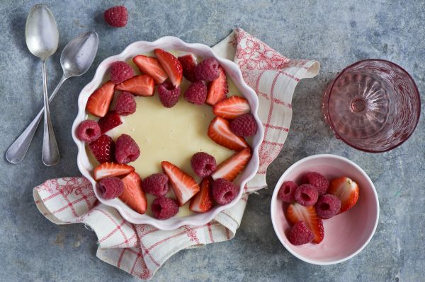 cake,berries,dessert,raspberry,strawberry