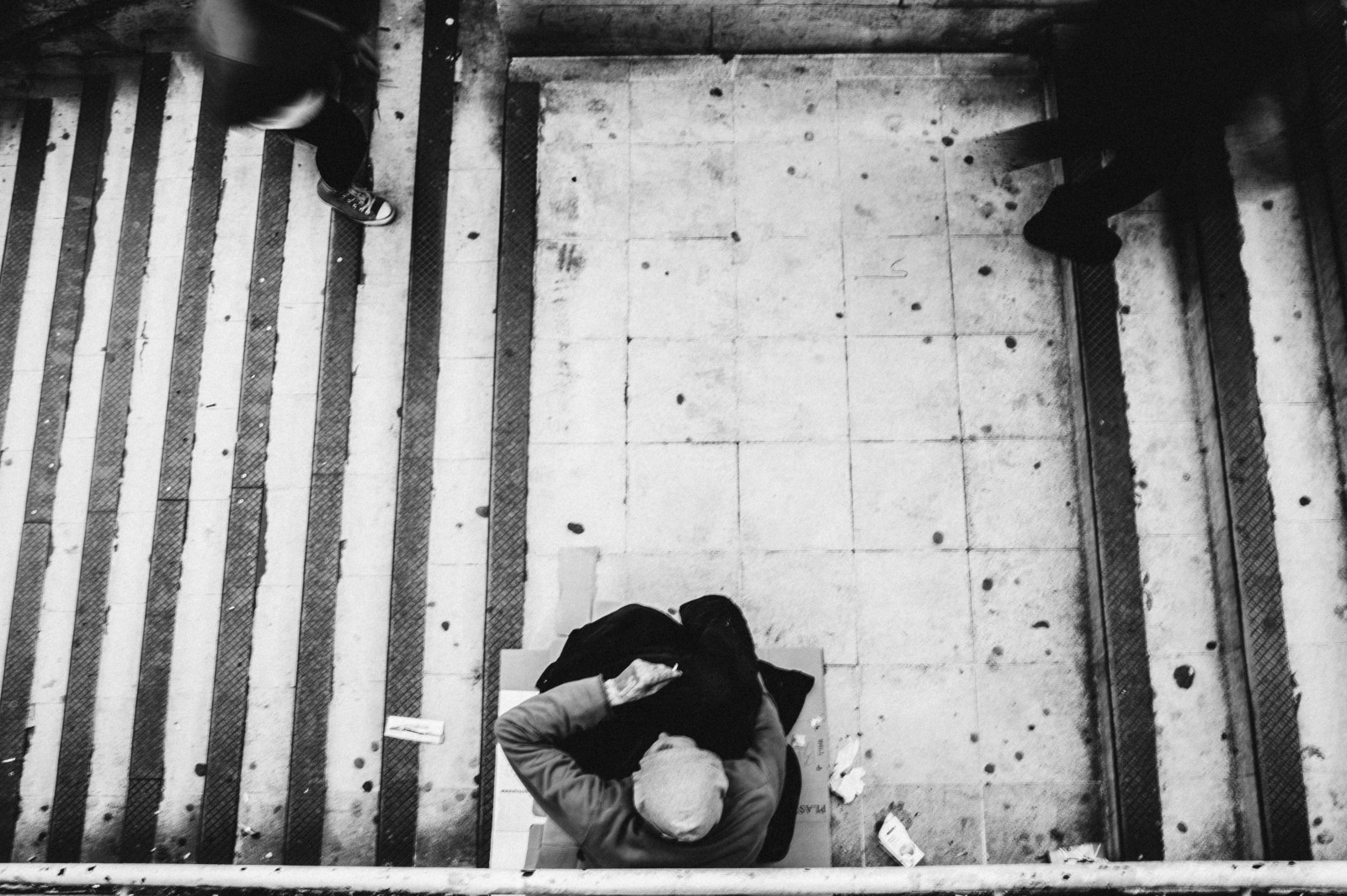 ลอนดอน, คน, สีขาว, ดำ, ขาวดำ, หน้าต่าง, ถนน, นั่ง, ผนัง, การถ่ายภาพ, Nikon, ความเหงา, เส้น, bw, หนัก, ชาย, ถนน, รูปร่าง, รูปถ่าย, โดย, streetphotography, ภาพ, ดำและขาว, ถ่ายภาพขาวดำ, stadtkind, ผ่าน, cotrasts