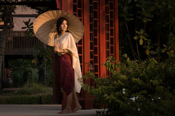women,model,barefoot,Asian,dress,temple