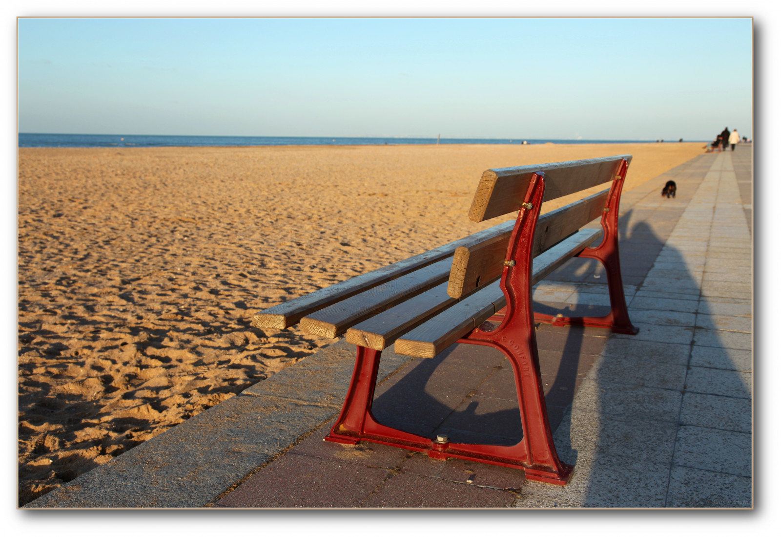 moře, voda, písek, nebe, pláž, dřevo, uklidnit, modrý, večer, ráno, lavice, horizont, Francie, dovolená, sobol, plage, bleu, banc, soir, ekoregion, bassenormandie, calvados, venkovní nábytek, Houlgate, 9054