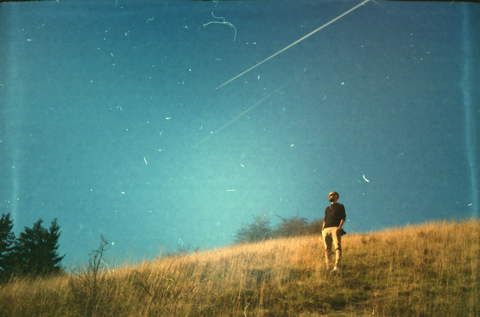 světlo, slunce, film, analogový, 35MM, Praha, LoFi, analog, prošlý, částice, kompaktní, Smena, Lomosmena8m, Konicaminoltavxsuper200, Filmcompact, Vahov, 8m, Konicafilmy, Toffeemaky, Lomot4340mm