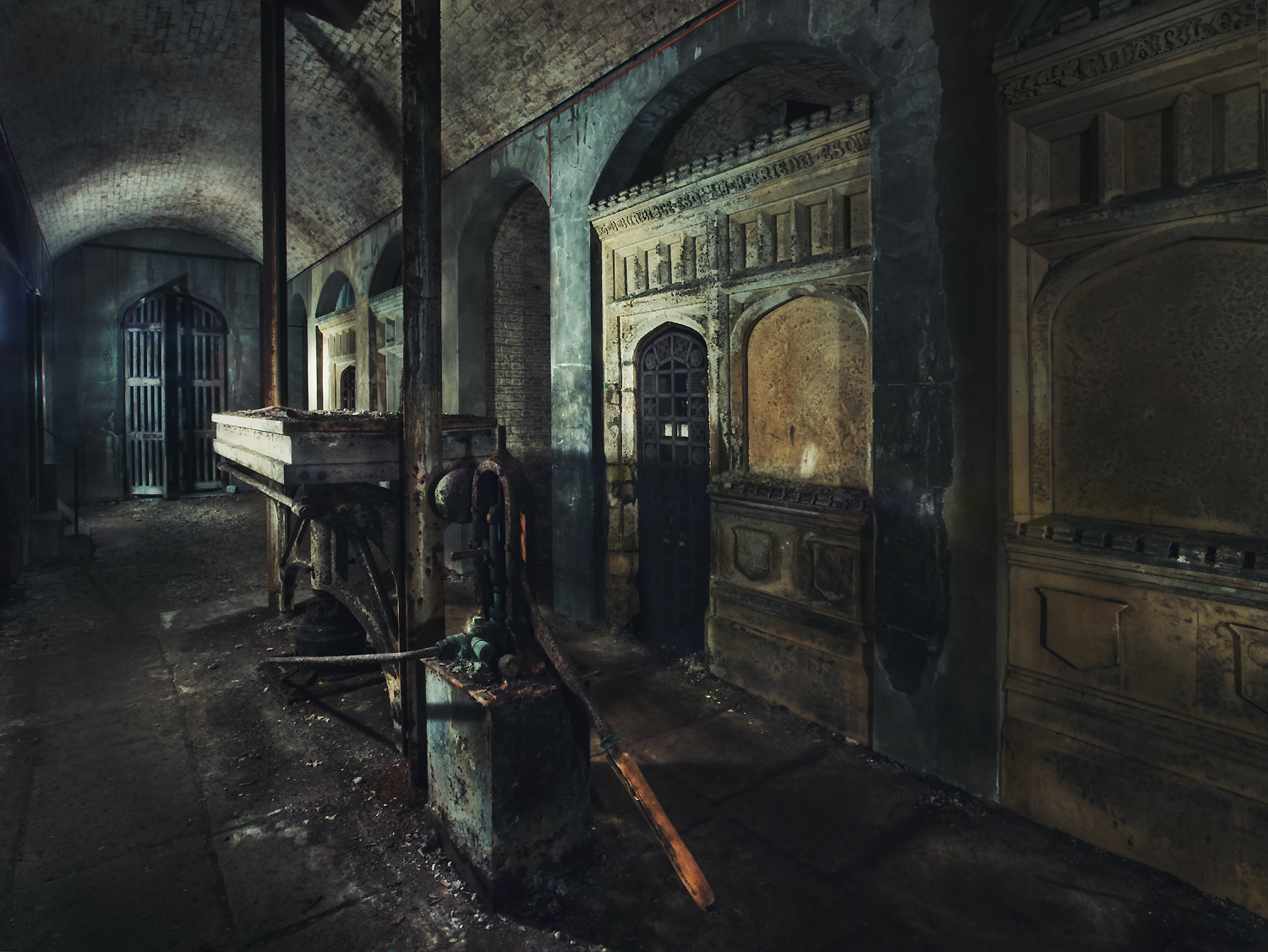 gammel, KUNST, historie, forladt, smuk, skønhed, kirkegård, mediumformat, fotografering, fotograf, løfte op, Rebecca, Urban Decay, opdagelsesrejsende, fin kunst, udforske, glemt, archetecture, kiste, forladte, HDR, henfaldet, kister, urbanexploring, ue, fineartphotography, Urbex, Bathory, urbexdecay, fineartphotographer, mamiyaleaf, credo80, wanderlast, decayfineart, mamiyaleafcredo80, wwwrebeccabathorycom