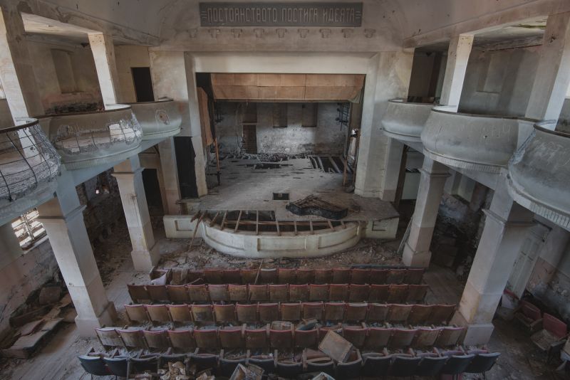 budova, zřícenina budova, zřícenina