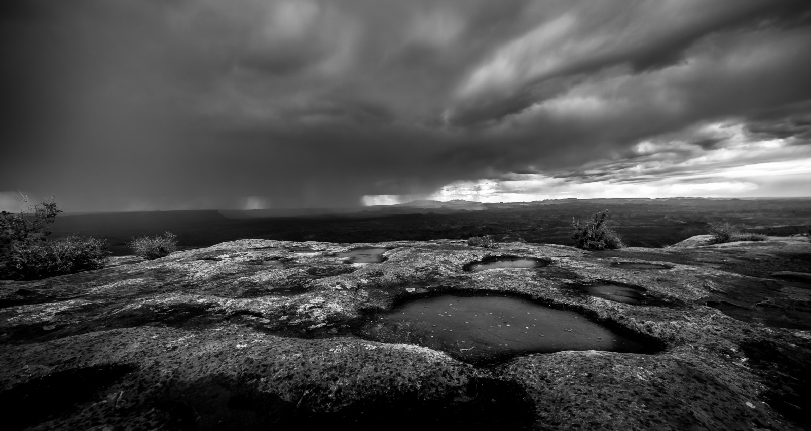 krajina, kontrast, černobílý, moře, Skála, Příroda, nebe, park, déšť, mraky, bouřka, Kánon, atmosféra, Tajemství, světlo, široký úhel, dramatický, mrak, otevřeno, bouřlivý, oblouky, národní, 5dmarkii, rozloha, velký, rokinon, 14mm, počasí, vlna, tma, Černý a bílý, monochromatické fotografování