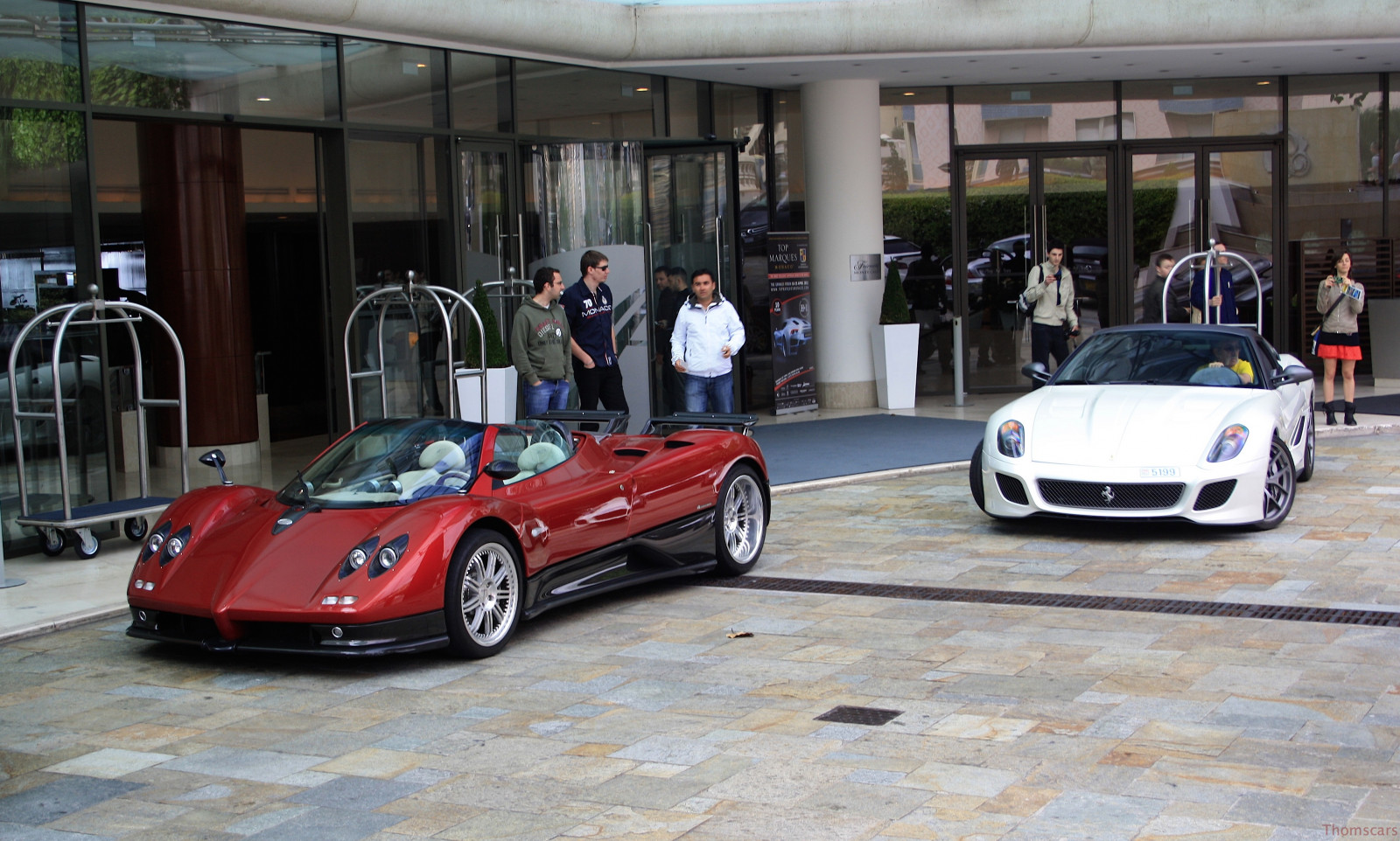 bílý, ulice, auto, Červené, vozidlo, silnice, hotel, Kánon, sportovní auto, Ferrari, Roadster, Monaco, Pagani, 2013, výkon auta, horní, Zonda, GTO, kolo, Pineau, superauto, s, eos, worldcars, Tomáš, 599, marques, 1000D, pozemní vozidla, automobilového designu, automobilový exteriér, závodní auto, luxusní vůz, motorové vozidlo, osobní luxusní automobil, městské auto, thomscars, Fairmont, automotive wheel system