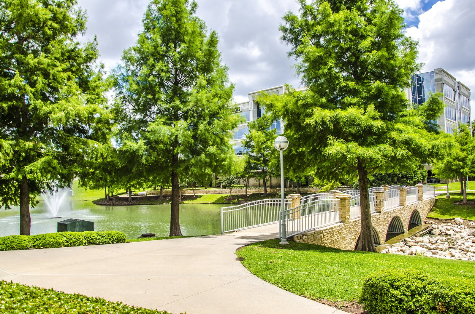 1600x1060 px, architettura, ponti, edifici, città, città, scogliera, Dallas, centro, giusto, montanaro, Highwa, lago, Lakewood, prato, notte, quercia, uffici, parco, strade, roccia, Storehouses, I negozi, Texas, torri, Stati Uniti d'America, bianca