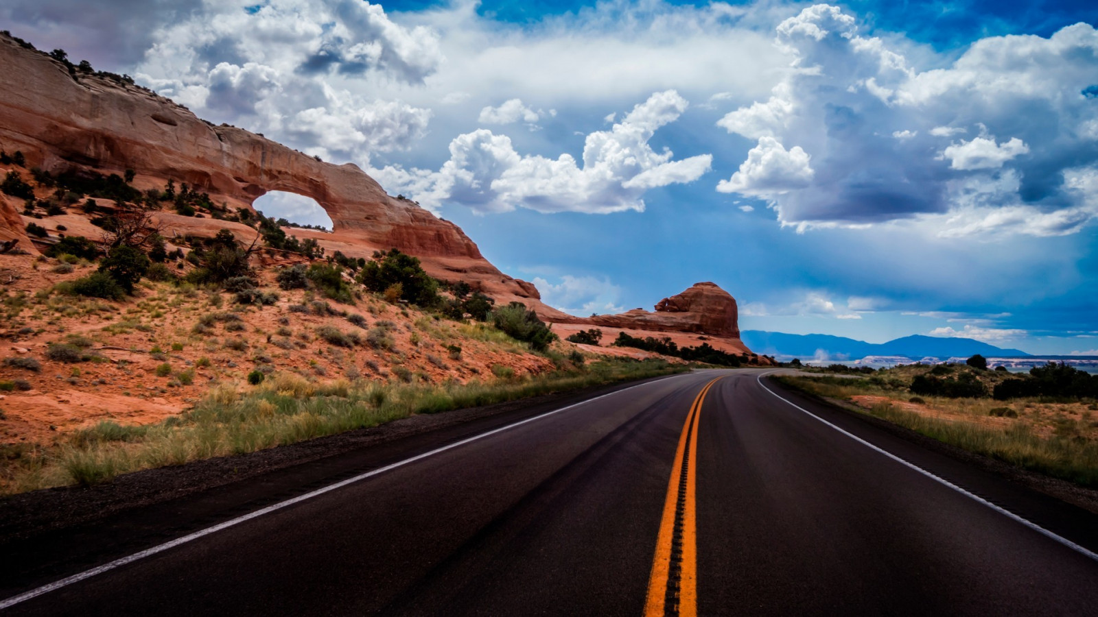 Hintergrundbilder : Landschaft, Hügel, Rock, Himmel, Straße, Wolken ...