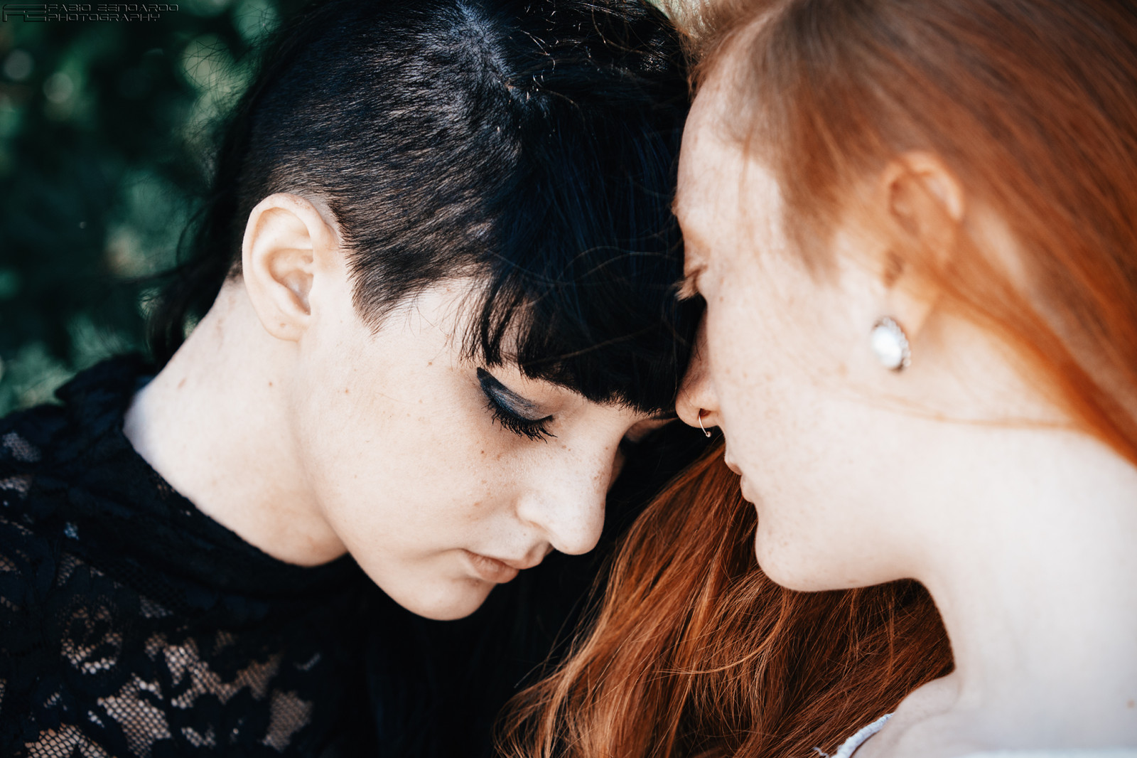 fotografia, naso, bellezza, ragazza, fotografia, amore, interazione, cerimonia, romanza, orecchio, divertimento, fotografia di ritratto, collo