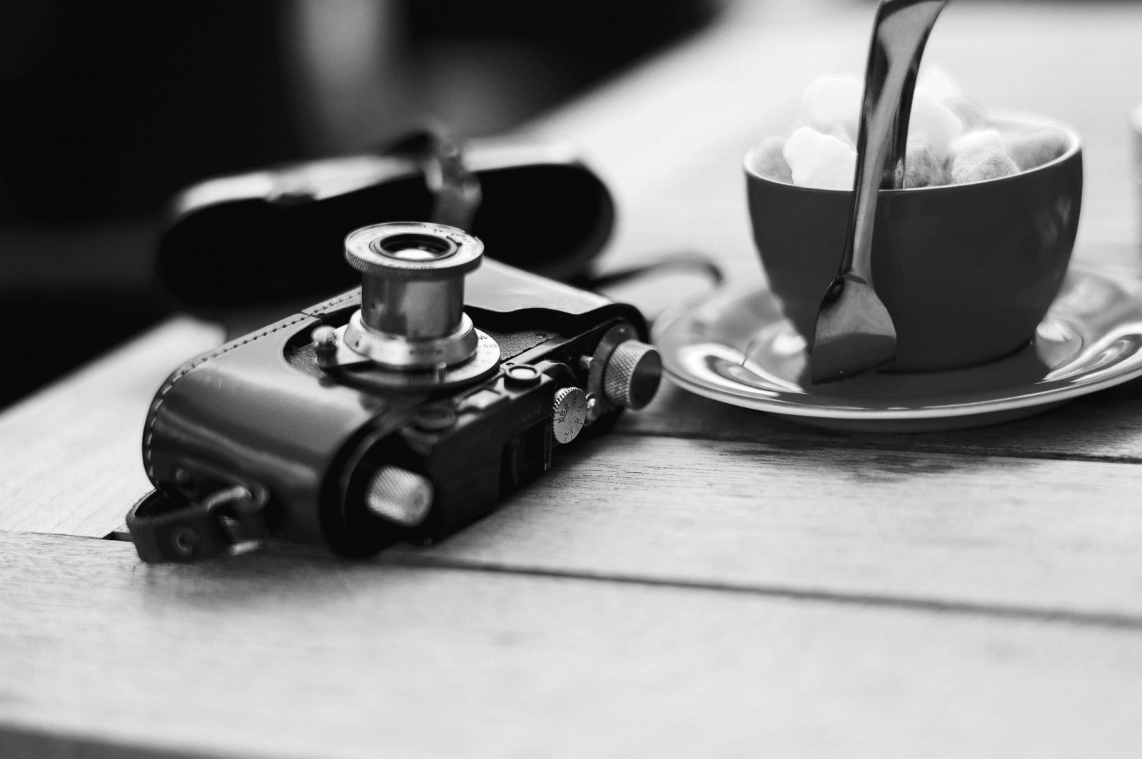 Fondos De Pantalla Monocromo Fotograf a Mesa C mara Az car Ma ana Leica Disparo Ligero 
