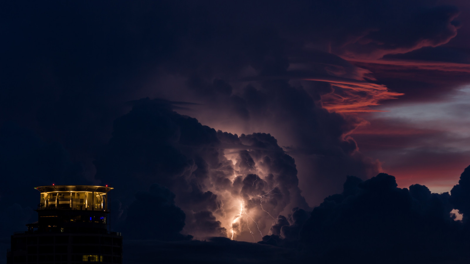 krajina, západ slunce, noc, nebe, Blesk, bouřka, večer, horizont, atmosféra, soumrak, hrom, Bangkok, půlnoc, mrak, svítání, bouřka, tma, energie, počítač tapeta, odlesk, geologický fenomén, meteorologický jev, kupa, jev