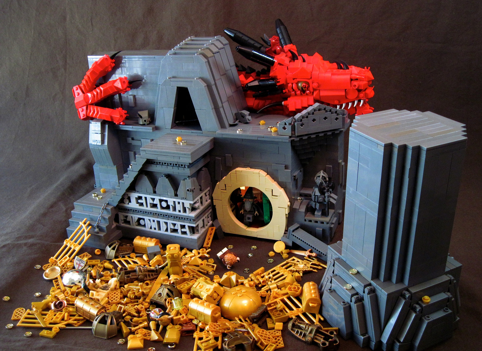 Červené, Země, kroužky, LEGO, drak, Gandalf, Hračka, zlato, trpaslík, Šmak, Erebor, střední, Hobit, bilbo, pán, Pytlík