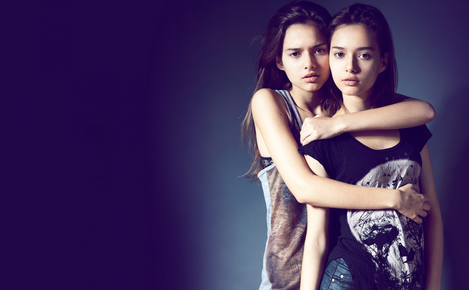 Wallpaper : Anna Kupriienko, Sonya Kupriienko, women 1639x1015 ...