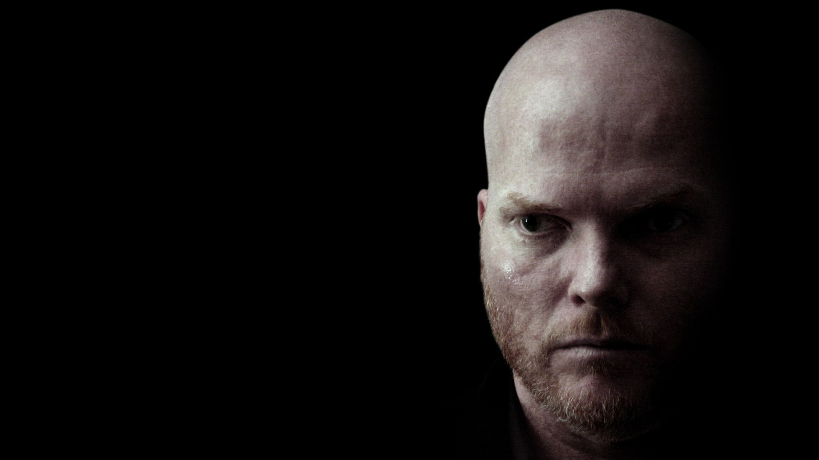 subtractivelad, plešatý, dívej se, vousy, světlo