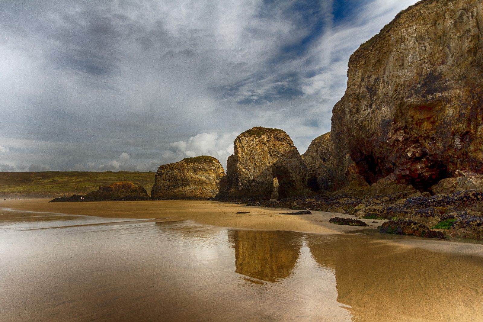 Wallpaper sea, summer, England, cliff, Sun, beach, clouds