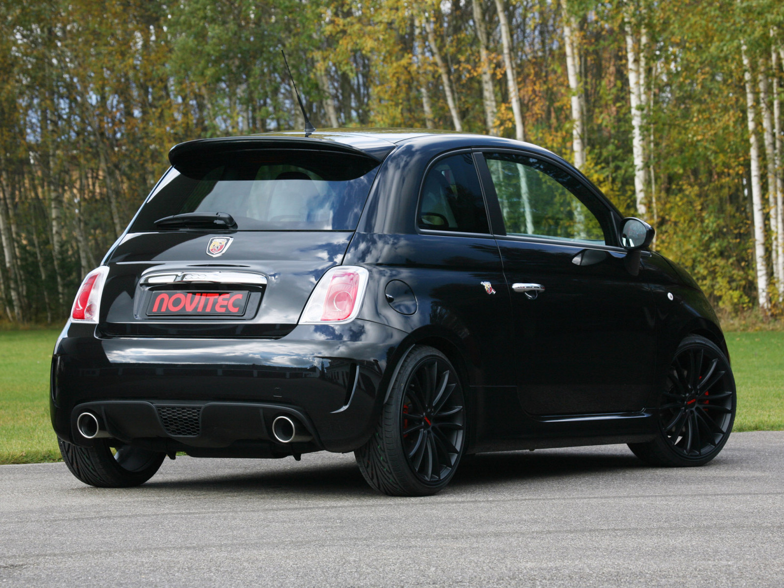 auto, vozidlo, fiat 500, FIAT, Abarth, 2012, netcarshow, netcar, obrázky vozidel, photo auto, 500 od Novitec, kolo, pozemní vozidla, automobilového designu, automobilový exteriér, automobil make, luxusní vůz, rodinný vůz, nárazník, kompaktní vůz, městské auto, Kompaktní sportovní užitkové vozidlo