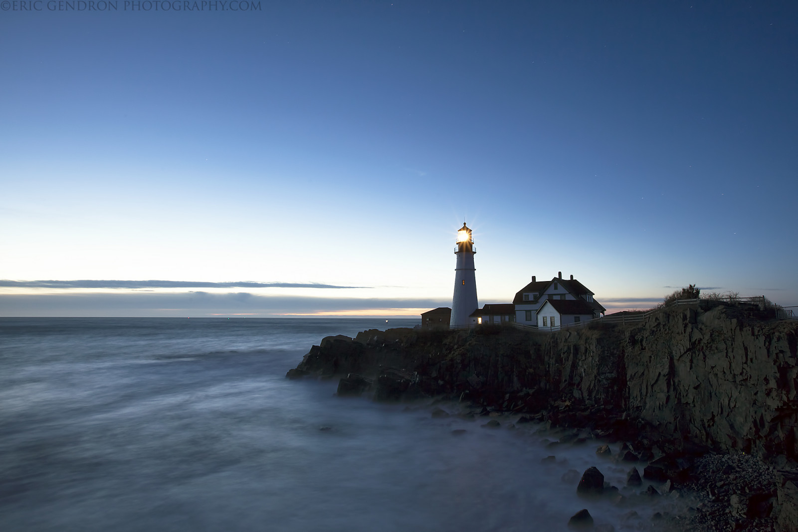 oceán, longexposure, ráno, moře, útes, maják, přímořská krajina, UMĚNÍ, Skála, Photoshop, Kánon, Portland, krajina, svítání, pobřeží, scenérie, slapy, Maine, scénický, Nová Anglie, široký úhel, scéna, atlantický, pobřežní, LE, pobřeží, námořní, bluehour, námořní, pobřeží, portlandheadlight, capeelizabeth, portlandhead, portlandheadlighthouse, 5dmarkii, ericgendron, Bluehouratportlandhead