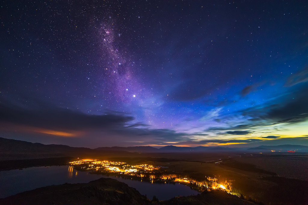 nebe, Příroda, atmosféra, horizont, Atmosféra Země, odlesk, geologický fenomén, svítání, noc, mrak, jev, vesmír, krajina, astronomický objekt, meteorologický jev, večer, Země, prostor, počítač tapeta, tma, astronomie, jitřenka, pohoří, svítání, půlnoc