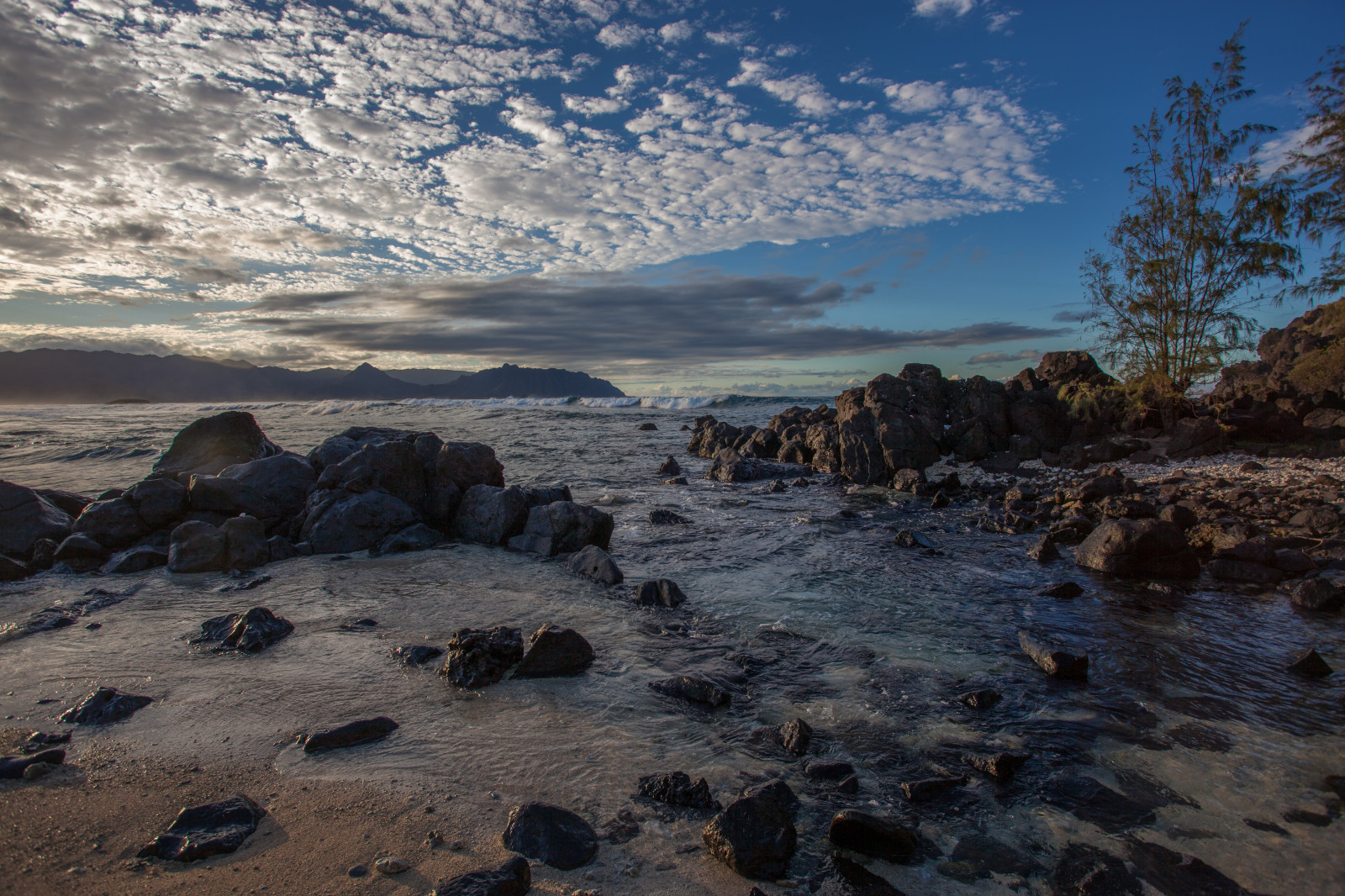 nebe, tělo z vody, moře, pobřeží, voda, Skála, pobřeží, oceán, mrak, coastal and oceanic landforms, Terén, horizont, vlna, pláž, mys, večer, Formace, meteorologický jev, krajina, útes, písek, zátoka, západ slunce