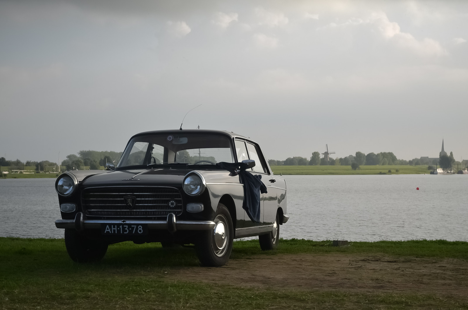 auto, starý, rodina, jezero, Černá, klasický, mlýn, kostel, auto, mobilní, pohybliví, limuzína, vinobraní, francouzština, krajina, fotografie, Nikon, Europa, Evropa, obraz, boční, obrázek, Nizozemí, voiture, událost, vozidlo, Oldtimer, 404, zajetí, peugeot, Landschap, Pininfarina, Gelderland, vehikel, klassiek, Maurik, evenement, Eilandvanmaurik, D5100, robertobraam, Ah1378