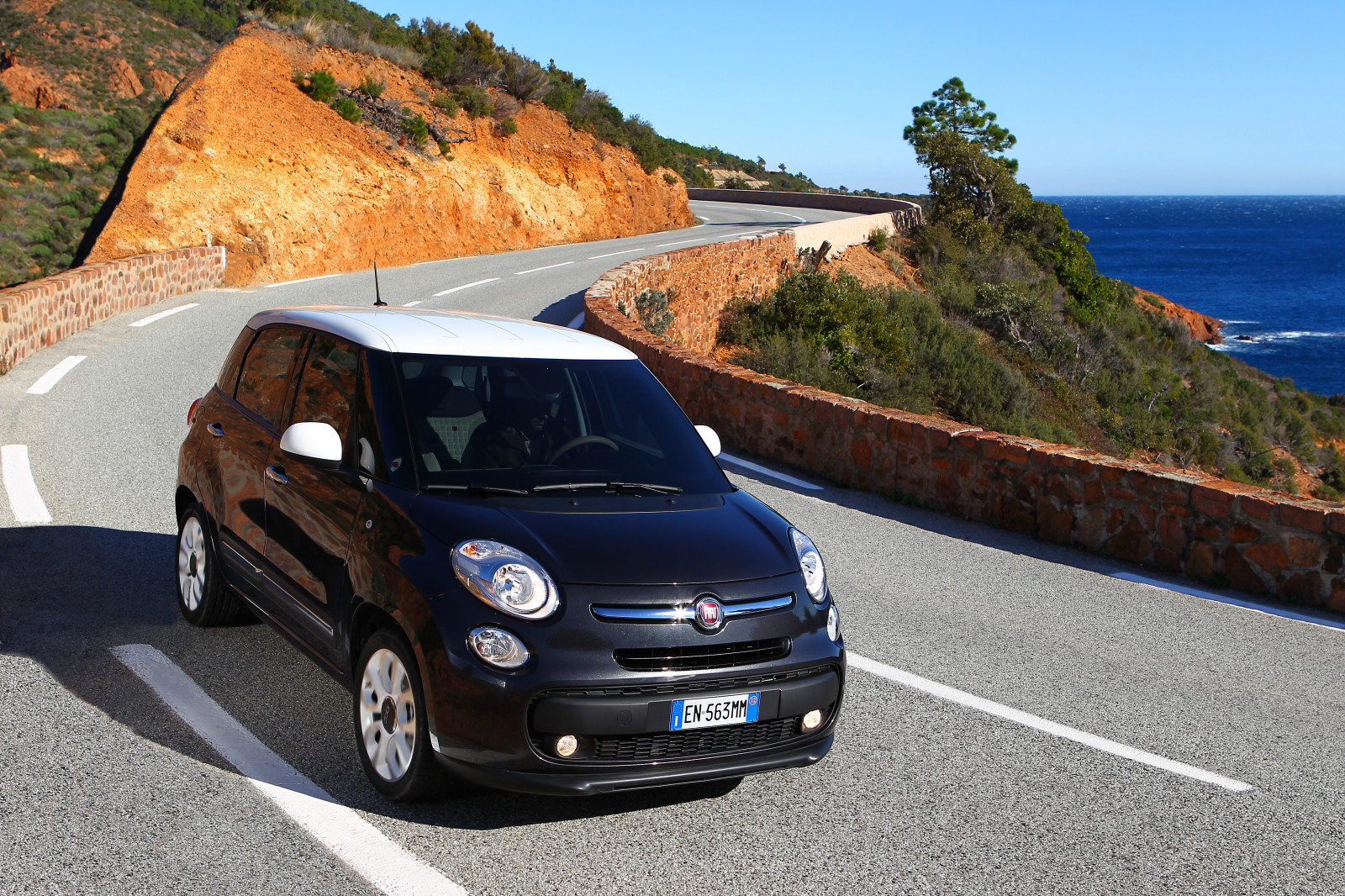 bil, kjøretøy, FIAT, netcarshow, netcar, bil bilder, bil bilde, 2014, 500L 1 6 MJT, hjul, land kjøretøy, bildesign, automotive utvendig, bildeler make, kompakt bil, bybil, subcompact bil, kompakt SUV