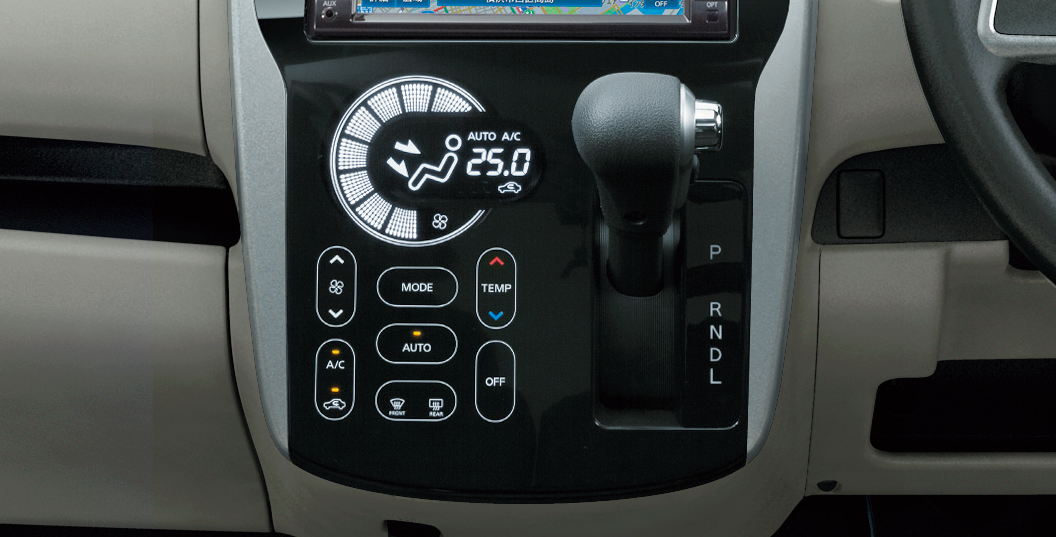 Auto, Fahrzeug, Nissan, 2015, DayZ, Lenkrad, Limousine, Netcarshow, Netcar, Auto Bilder, Auto Foto, Landfahrzeug, Automotive außen, Automobil machen, Kompaktwagen, Crossover suv, Stadtauto, Sport Nutzfahrzeug, Mittleres Auto, Minivan