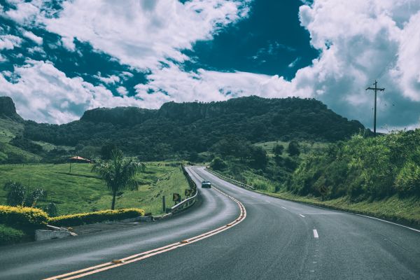 road,traffic,car,mountains