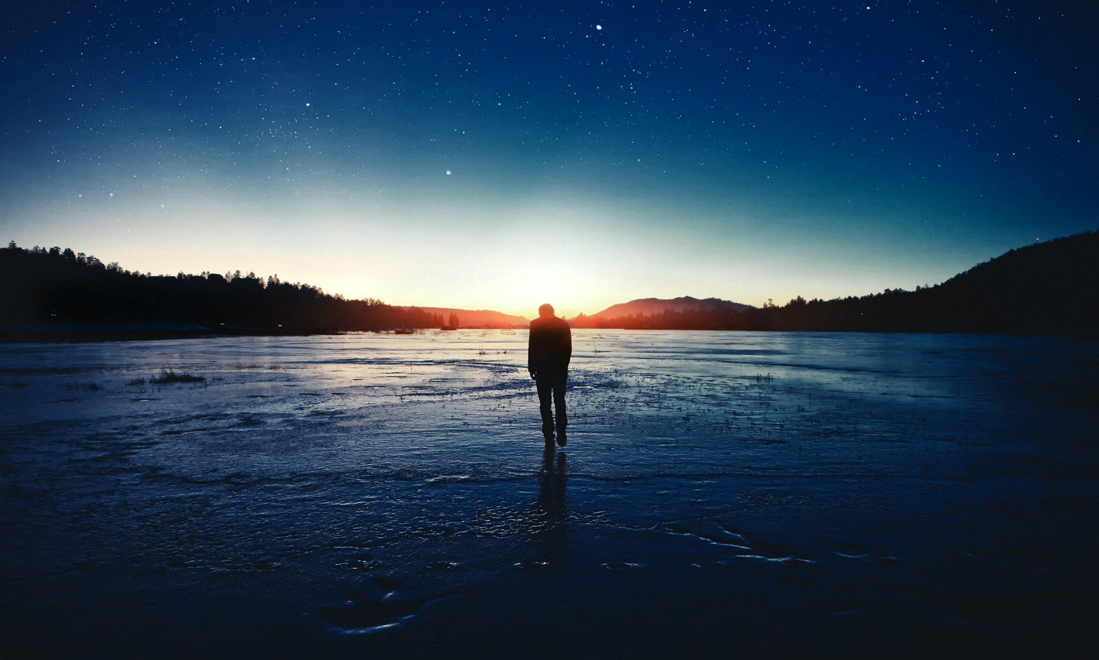 muži, slunečnímu záření, krajina, západ slunce, moře, noc, jezero, Příroda, odraz, nebe, svítání, večer, ráno, měsíční svit, horizont, atmosféra, Arktický, soumrak, jitřenka, světlo, hora, svítání, oceán, vlna, tma, atmosférický jev, astronomický objekt