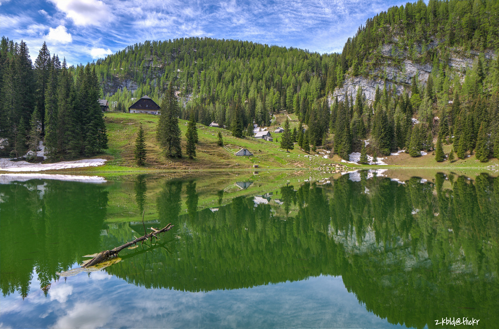 modrý, stromy, nebe, slunce, bílý, hora, jezero, hory, strom, zelená, Příroda, tráva, sport, les, sezóna, krajina, zábava, jaro, Evropa, Pohled, Pozadí, chalupa, šindel, scénický, klid, mezník, chata, Slovinsko, rekreace, vrcholy, prázdnin, HDR, Bohinj, Sledování, CentralEurope, alpinemeadow, Gorenjska, Triglavský národní park, mountainpastures, planinaprijezeru, travellocations, skodla