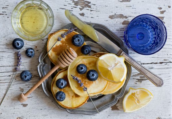 muffin,blueberry,honey,lemon