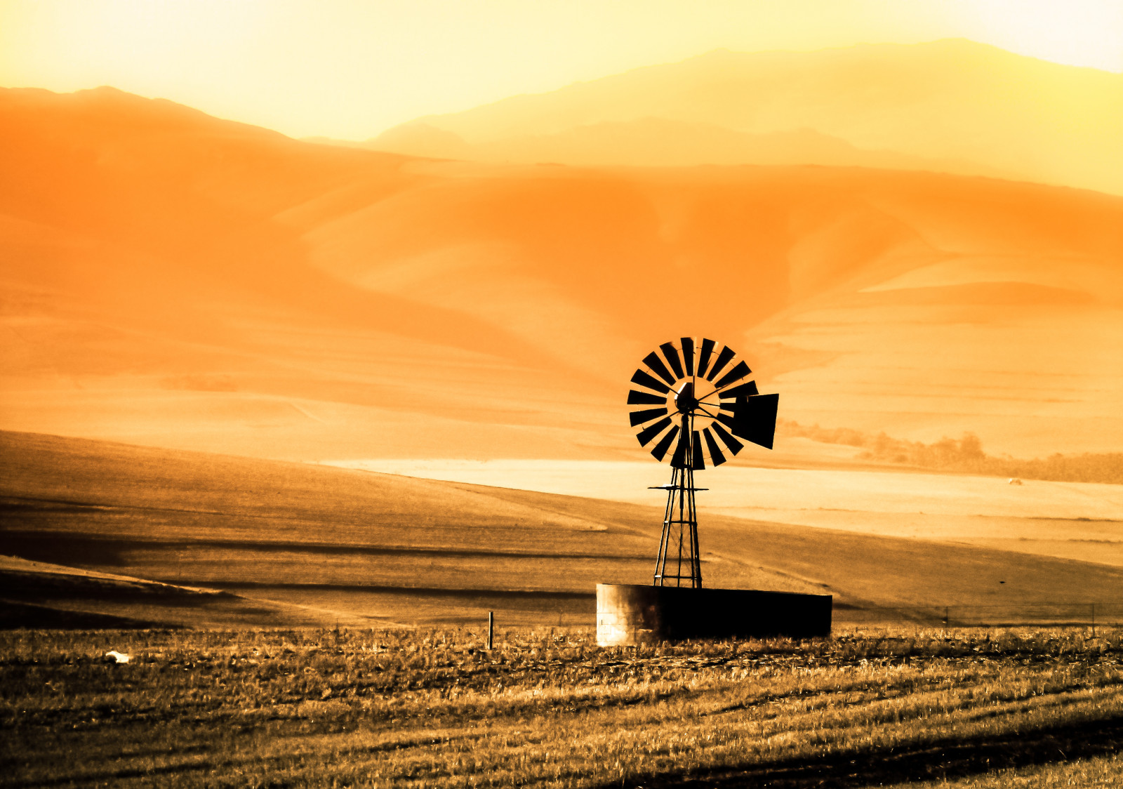 slunečnímu záření, krajina, západ slunce, moře, kopec, písek, pole, silueta, svítání, večer, ráno, pobřeží, slunce, poušť, vítr, horizont, větrný mlýn, soumrak, teplý, tóny, polního, mrak, svítání, vlna, prostý, prérie, Západní Kapsko, přírodní prostředí, atmosférický jev, Liparské landform