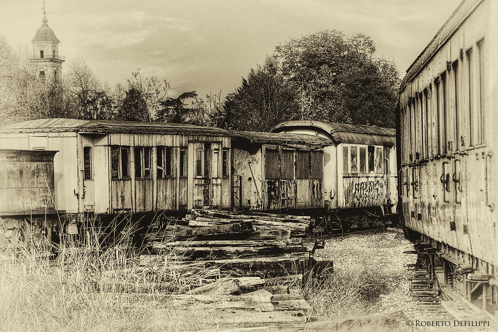 monocromo, architettura, costruzione, treno, ferrovia, casa, storia, HDR, Museo, trasporto, 2013, baracca, rodei, fotografia, casa, nikond300, museo, schizzo, niksoftware, piemonte, photoshopcs6, photomatixpro42, robertodefilippi, area rurale, area urbana, bianco e nero, fotografia in bianco e nero, storia antica, treno, ferrovia, Savigliano