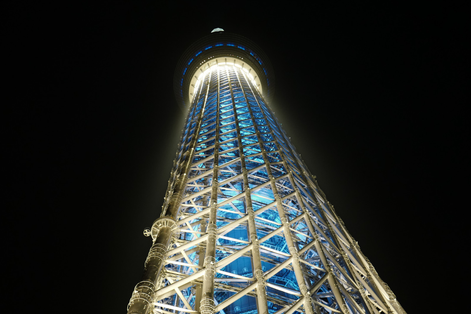 Japonsko, noc, architektura, odraz, symetrie, mrakodrap, věž, Leica, metropole, Tokio, kupole, jp, Skytree, světlo, osvětlené, osvětlení, osvětlení, tvar, iki, mezník, Tokyo Sky Tree, summilux, leicaq, summilux1728, q, 1728, oshiage