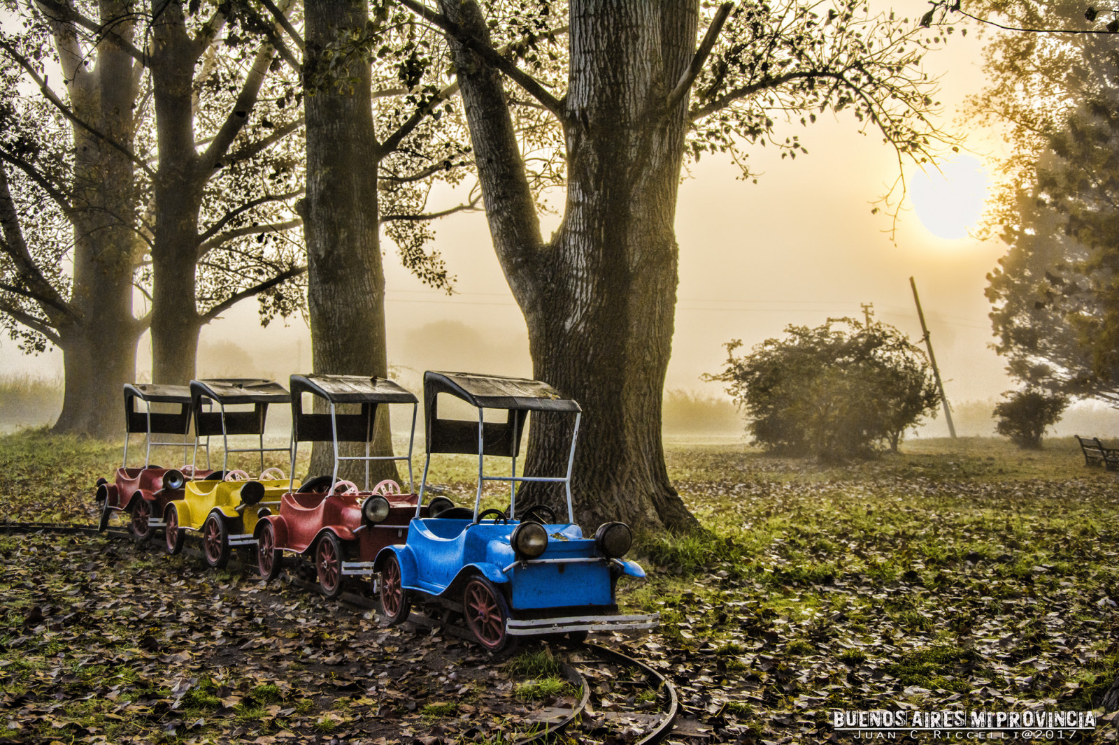 sollys, gammel, solnedgang, jernbane, landsby, morgen, Sol, HDR, forår, Argentina, campo, Sol, landdistrikterne, træ, jernbane, efterår, blad, blomst, plante, sæson, biler, Amanecer, landskabet, landskaber, nikond7100, autos, skov, paisajes, viejo, landdistrikt, vedplante, pueblo, Buenos Aires, Ferrocarril, buenosairesmiprovincia, otono, carloskeen, Lujan, juegos