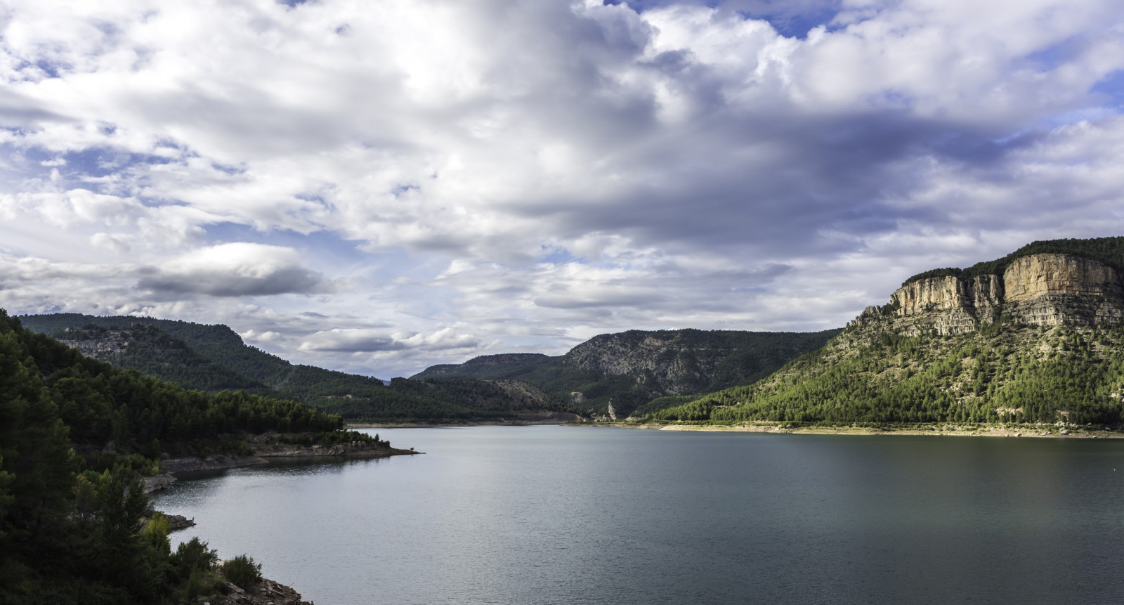 krajina, hory, moře, záliv, kopec, jezero, voda, Příroda, odraz, nebe, mraky, řeka, fjord, Alpy, mrak, hora, nádrž, vysočina, jezero, horských reliéf, landform, geografický rys, tělo z vody, pohoří, klesl