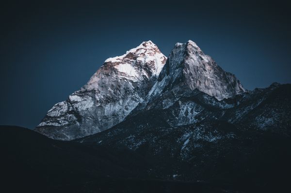 clear sky,mountains,snow,mist