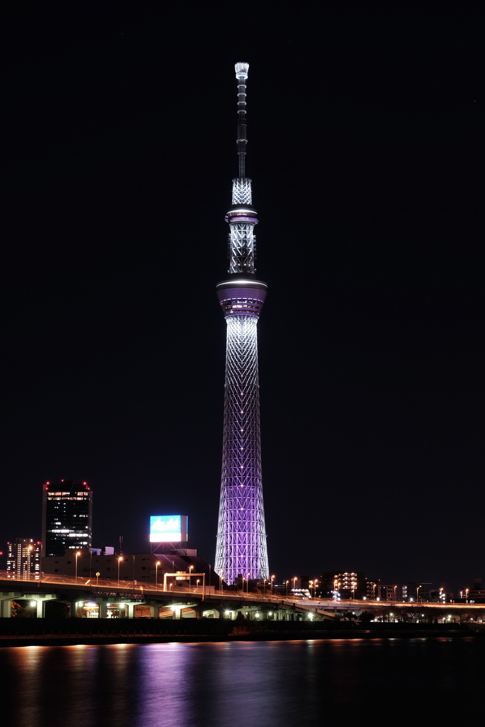 città, paesaggio urbano, notte, riflessione, orizzonte, grattacielo, Torre, metropoli, Tokyo, Fujifilm, Skytree, leggero, oscurità, Fujinon, punto di riferimento, Tokyo Sky Tree, classicchrome, X, xt1, xf18135mmf3556rlmoiswr, xf18135mm, fuyumiyabi