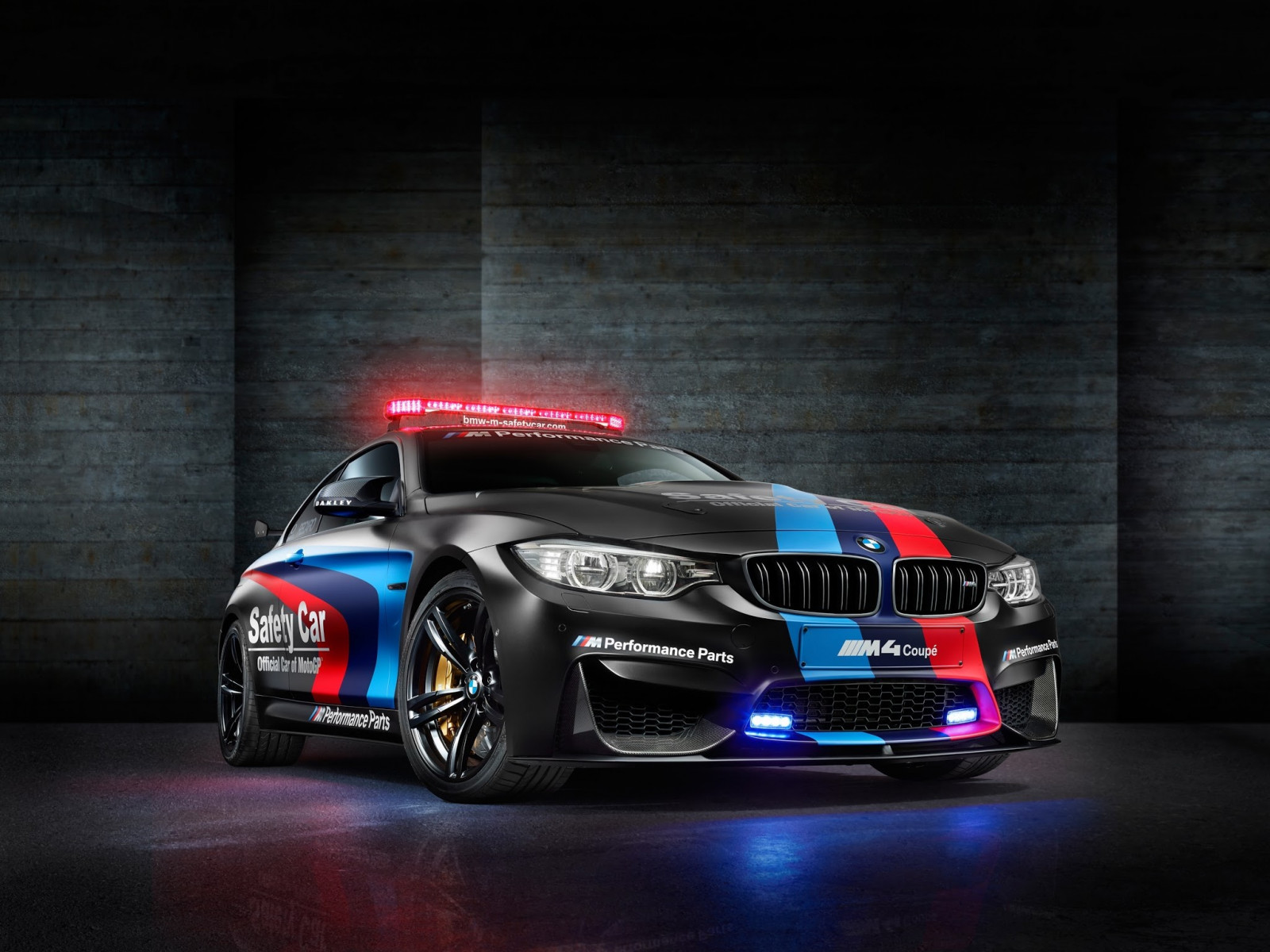 auto, BMW, vozidlo, sportovní auto, BMW M4, výkon auta, BMW M6, safety car, superauto, pozemní vozidla, automobilového designu, automobilový exteriér, automobil make, luxusní vůz, výkonné auto, sportovní sedan